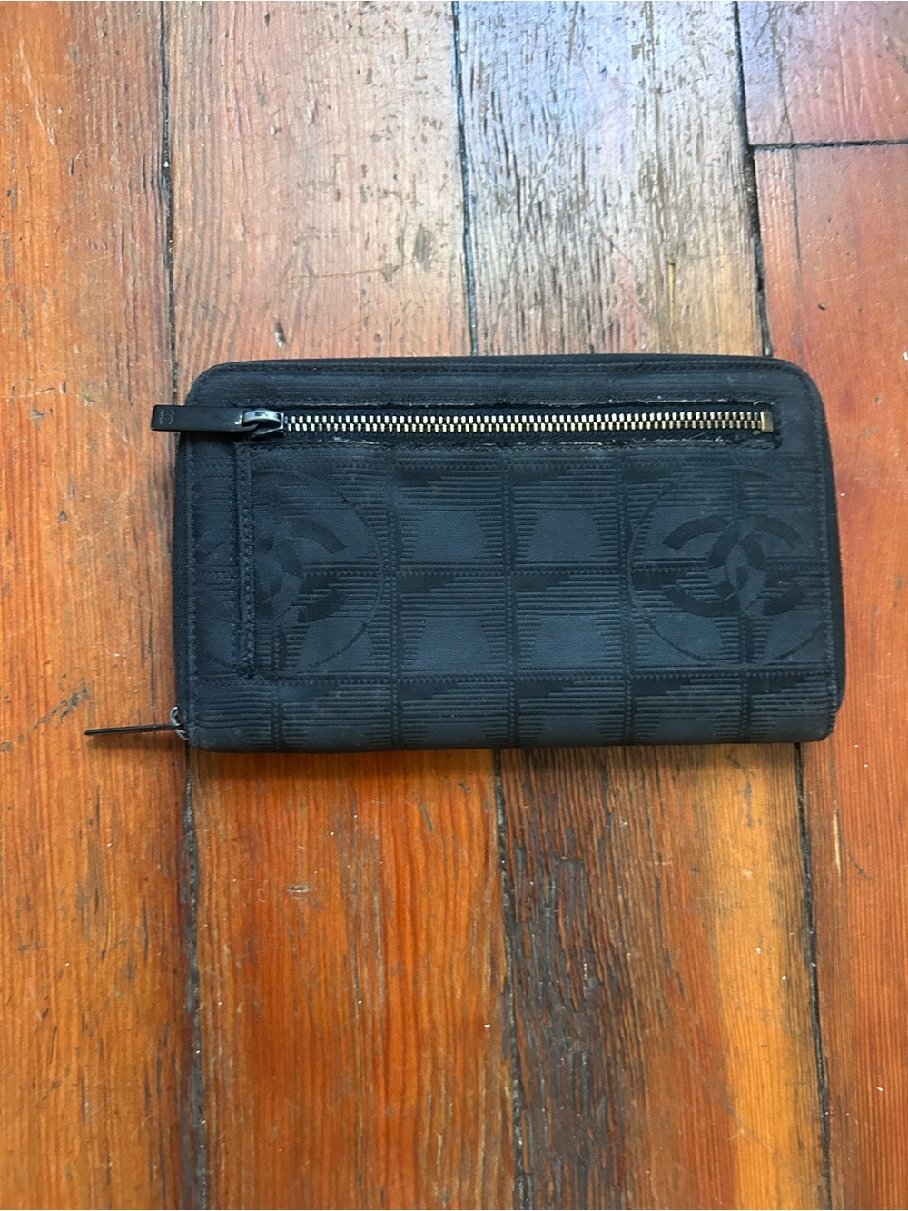 Chanel Travel Line Long Wallet - Picture 3 of 16